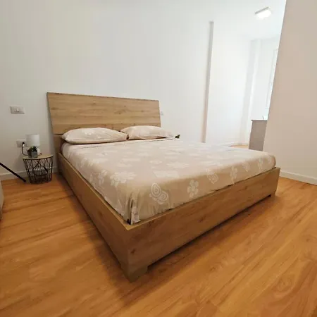 Crosio Apartamento *